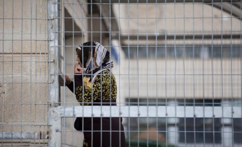 كتلة الصحفي: شهادة لمى خاطر تكشف انتهاكات خطيرة بحق الأسيرات