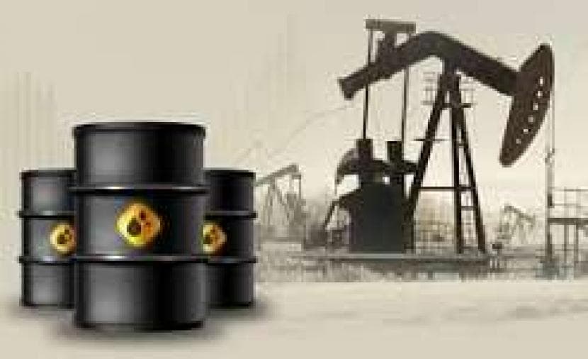 النفط يتراجع إلى مستويات ما قبل الحرب