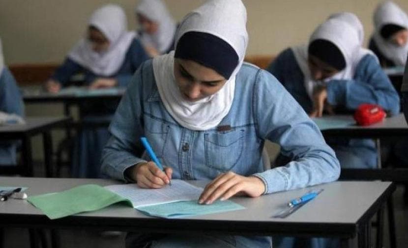 نحو 91 ألف طالب فلسطيني يتقدمون غدا لامتحان الثانوية العامة