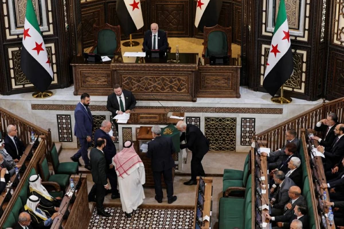 انتخاب العواك رئيساً لمجلس الشعب السوري