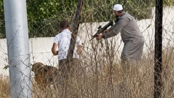 فاروق رمضان، قصة بطل أسطوري أعزل في أرض فلسطين  (فيديو)