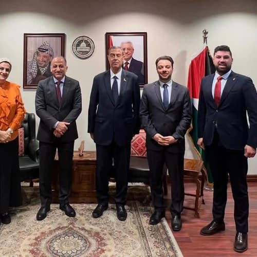 دياب اللوح يستقبل المندوب الدائم لدولة فلسطين لدى جامعة الدول العربية