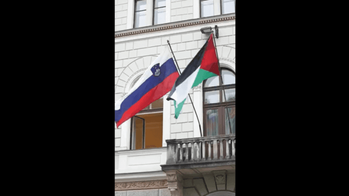 رئيسة سلوفينيا ترفع علم فلسطين على واجهة قصر الرئاسة: الإبادة مستمرة
