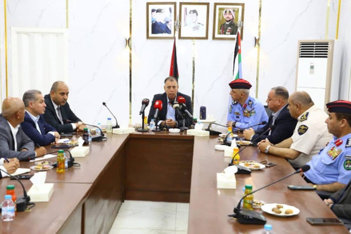 اتحاد نقابات العمال يدين منع وفد نقابي يوناني من دخول فلسطين