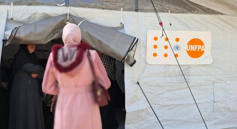 نساء فلسطين يواجهن أوضاعا متدهورة، ونقص التمويل يهدد الخدمات المنقذة للحياة