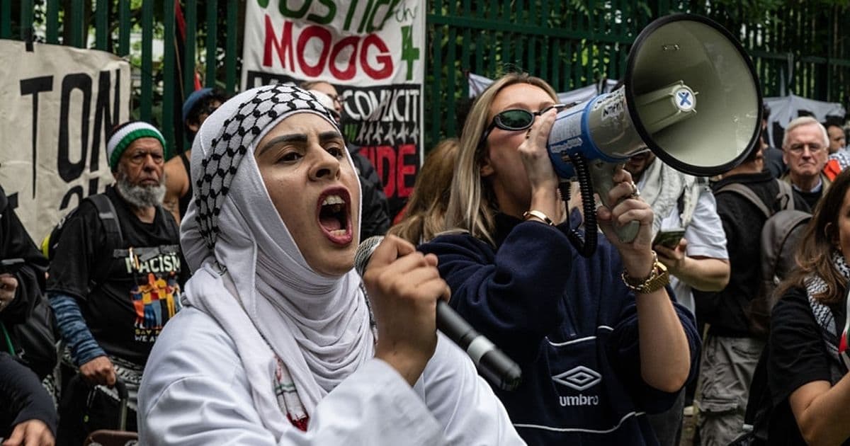 غضب داخل القطاع الصحي البريطاني بسبب مقترحات لحظر رموز فلسطين