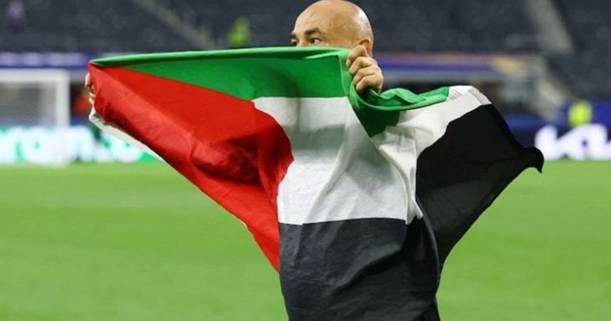 المونديال الذي لعبت فيه فلسطين بلا منتخب