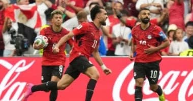العرب يواصلون عزف سيمفونيتهم فى حب منتخب الفراعنة.. سفيرة البحرين: أبطال منتخب مصر كسبوا احترام العالم ومصدر فخر للعرب.. سفارة السعودية: ما قدموه بالمونديال سيظل مصدر فخر لكل العرب.. كاتب كويتى: أداء بطولى