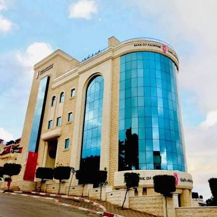 مساهمات مجتمعية لبنك فلسطين خلال 2025 فاقت الـ 4 مليون دولار