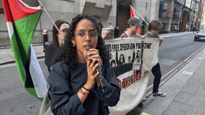 الطالبة سارة كوت: محاكمتي دليل على نجاح حملة دعم فلسطين في بريطانيا