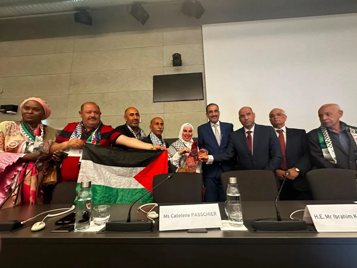 فلسطين تكرّم رئيس المجموعة العربية ومدير منظمة العمل العربية في جنيف