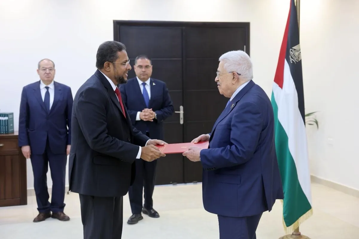 الرئيس يتقبل أوراق اعتماد سفير سريلانكا لدى دولة فلسطين